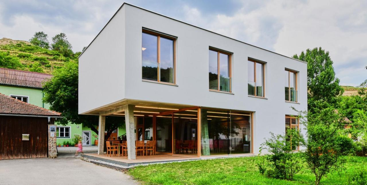 Ferienwohnung Am Weingut Eisenbock Strass  Exterior foto